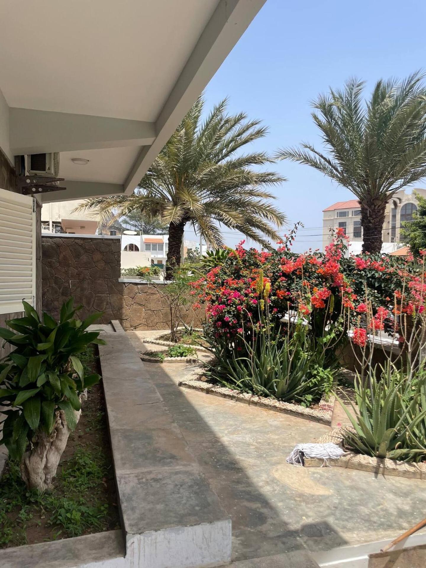 Casa Estrela - Sea & Art Guesthouse プライア エクステリア 写真